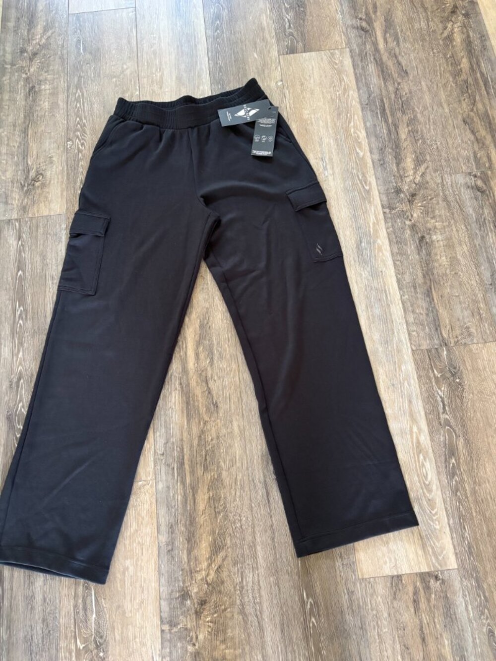 Skechers SkechLuxe Elevate Slip-In Pants The Go Walk Cargo Pant Black Medium NWT